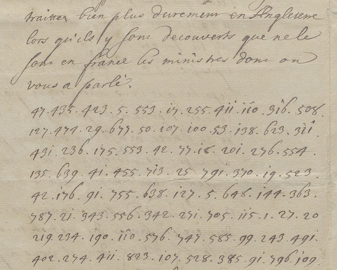 The end of the clear text, 'traittez bien plus durement en Angleterre lors qu'ils y sont decouverts que ne le sont en France les ministres dont on vous a parl&eacute;', then lines of dotted numbers beginning 47. 435. 423. 5. 553